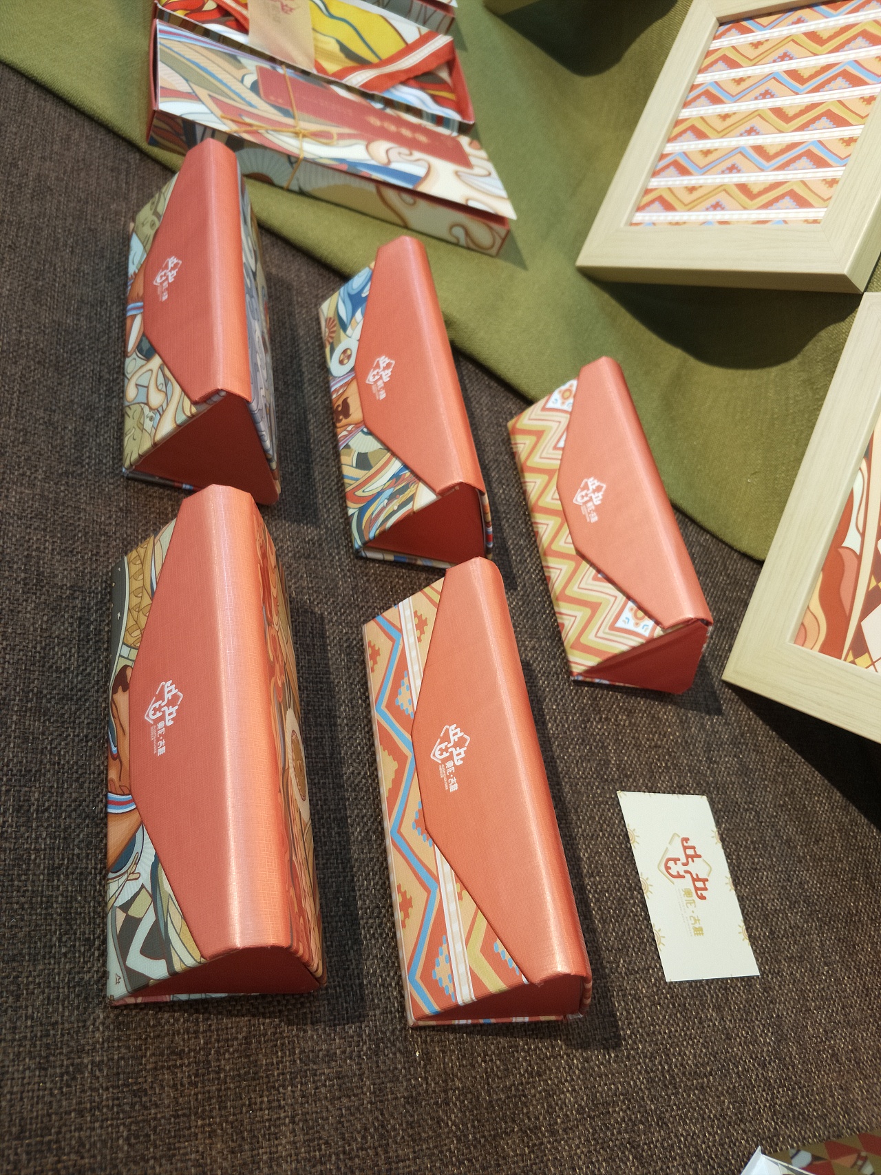 毕设结束，毕业了^O^（图ZMTE1MjQ0NjAw） - 品牌 - 站酷设计师花静喜原创素材 - 站酷ZCOOL