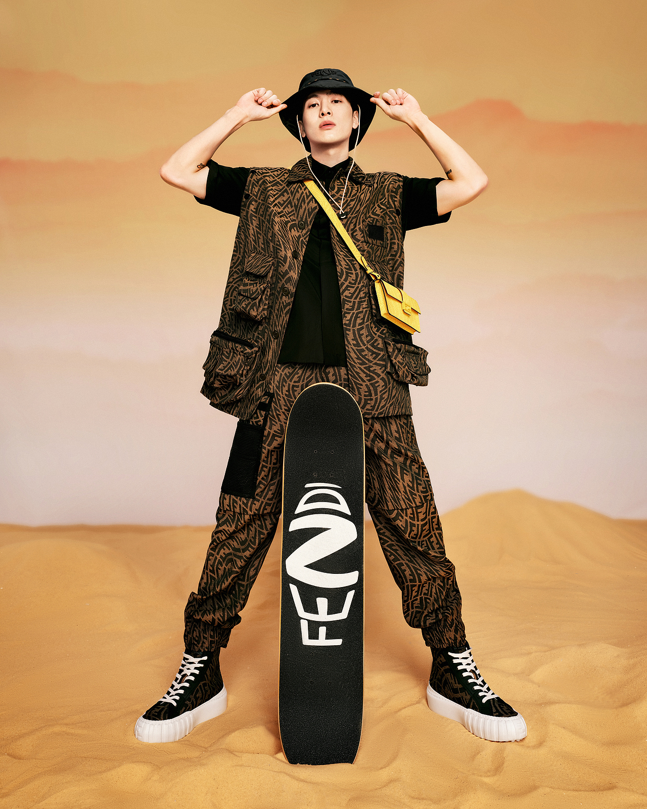 王嘉尔 FENDI服饰广告（图ZMzYxMzg4OTMy） - 时尚/艺术摄影 - 站酷设计师修图师Dahai大海原创素材 - 站酷ZCOOL