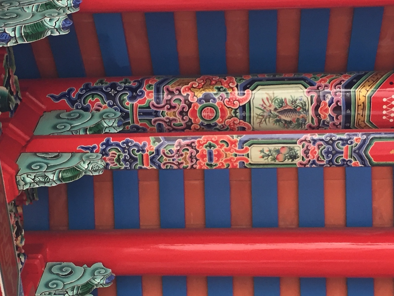 房梁八卦彩画,遵循传统风水