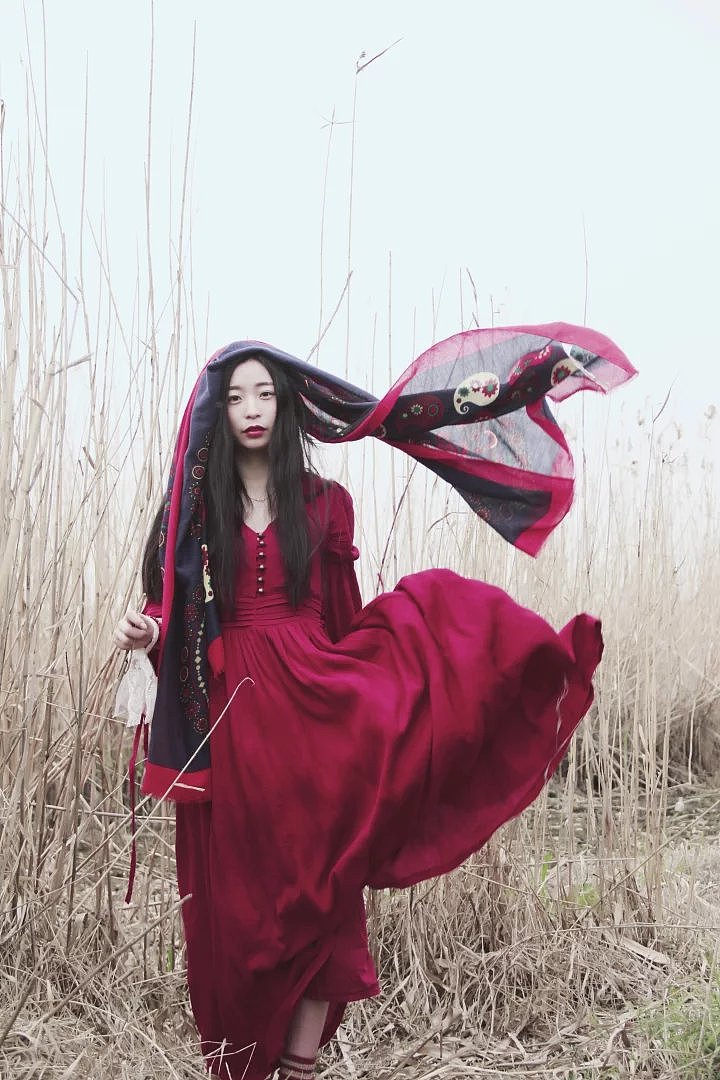 愛拍照的同學(xué)（圖ZODQ4NTE0Mjg=） - 人像攝影 - 站酷設(shè)計(jì)師Uncle_shu原創(chuàng)素材 - 站酷ZCOOL