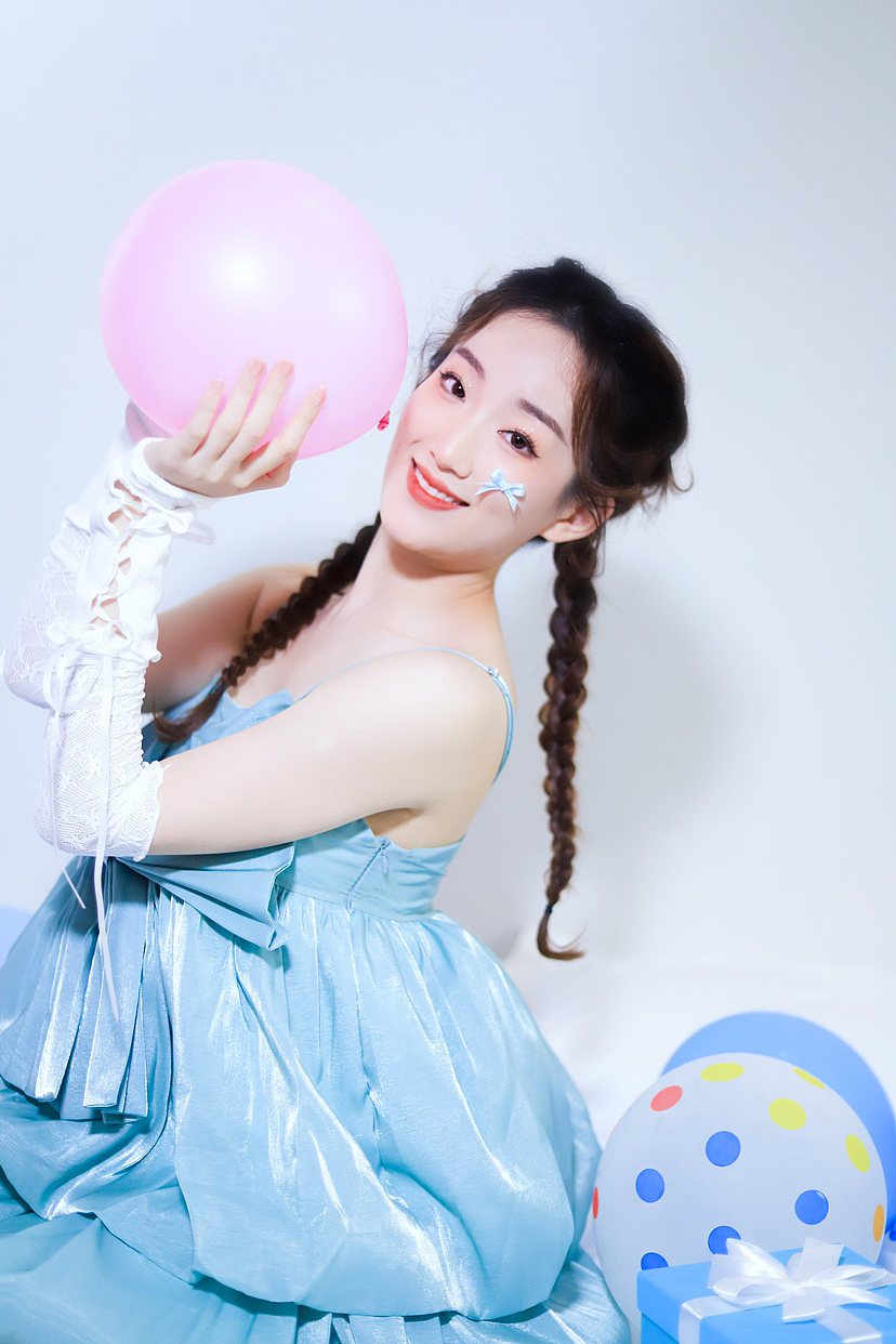 告白气球 少女写真