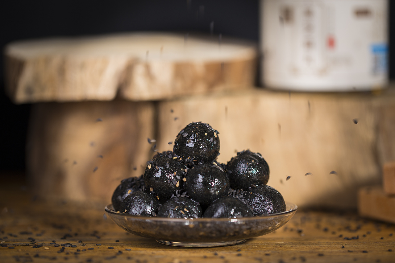 娪妧食光九蒸九晒黑芝麻丸