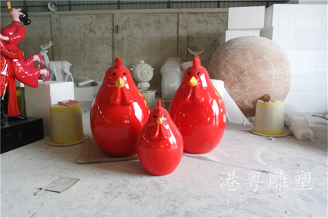 愤怒的玻璃钢小鸡卡通系列小鸡主题公园雕塑树脂摆件