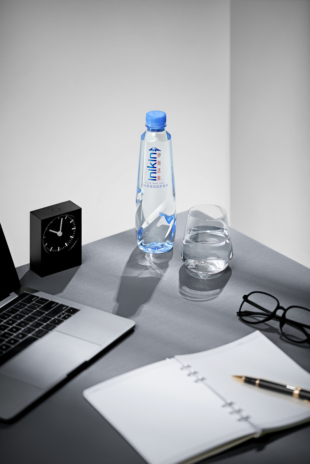 5l装"inikin伊刻活泉",适合家庭的日常用水