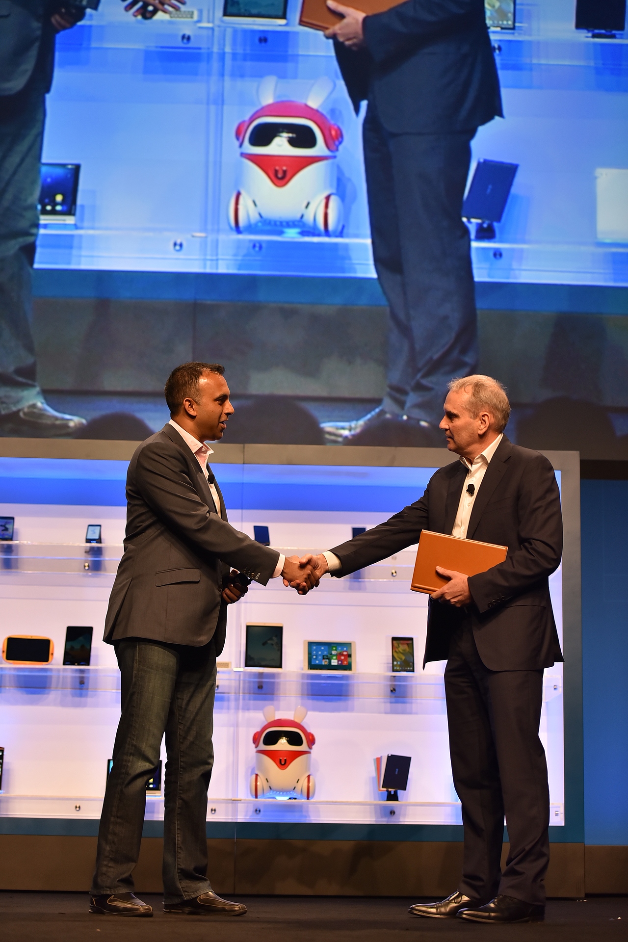 英特尔信息技术峰会（图ZMTI4NzI5ODM2） - 其他摄影 - 站酷设计师仙瞳影像原创素材 - 站酷ZCOOL