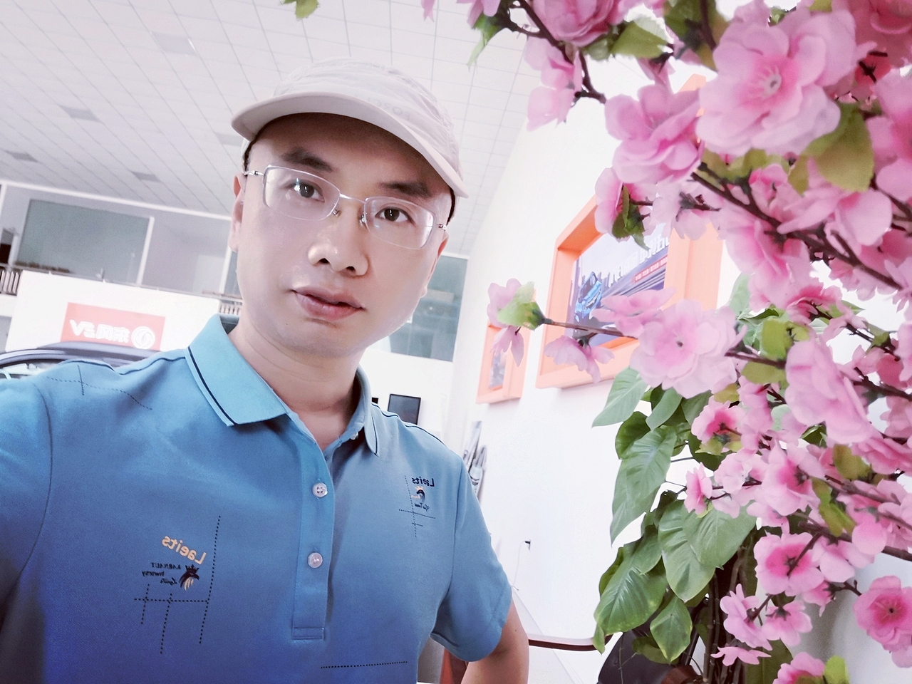 高端大气，杨大侠杨科在泸州了解汽车文化（图ZMzA2NDA3NTI4） - 人文/纪实摄影 - 站酷设计师杨大侠HeroYang原创素材 - 站酷ZCOOL