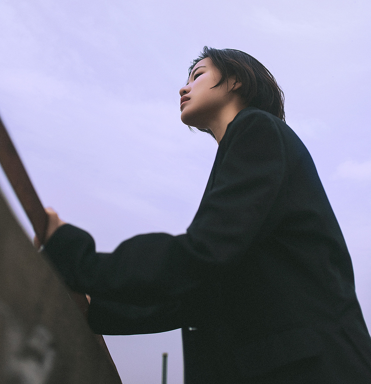 看的到远方、看的清当下（图ZMTAwMjkyNjg0） - 人像摄影 - 站酷设计师小何爱吃鱼原创素材 - 站酷ZCOOL