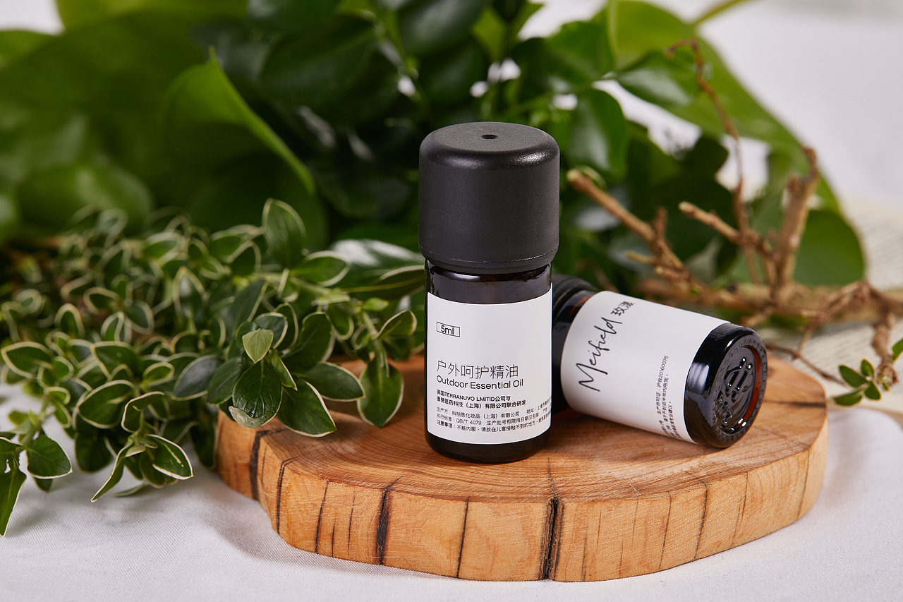 香薰精油化妆品护肤油拍摄