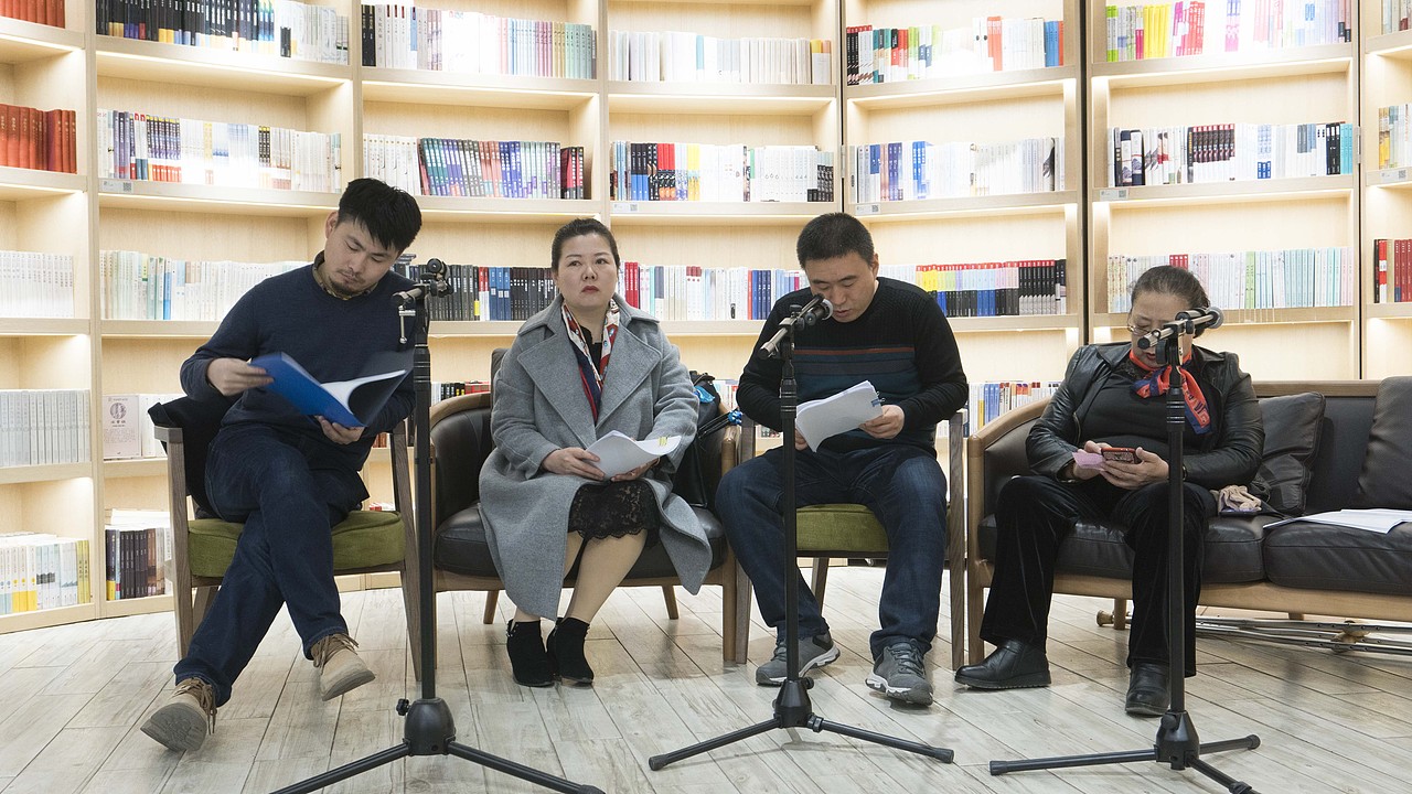 独幕剧《上了锁的箱子》-谷小松频道