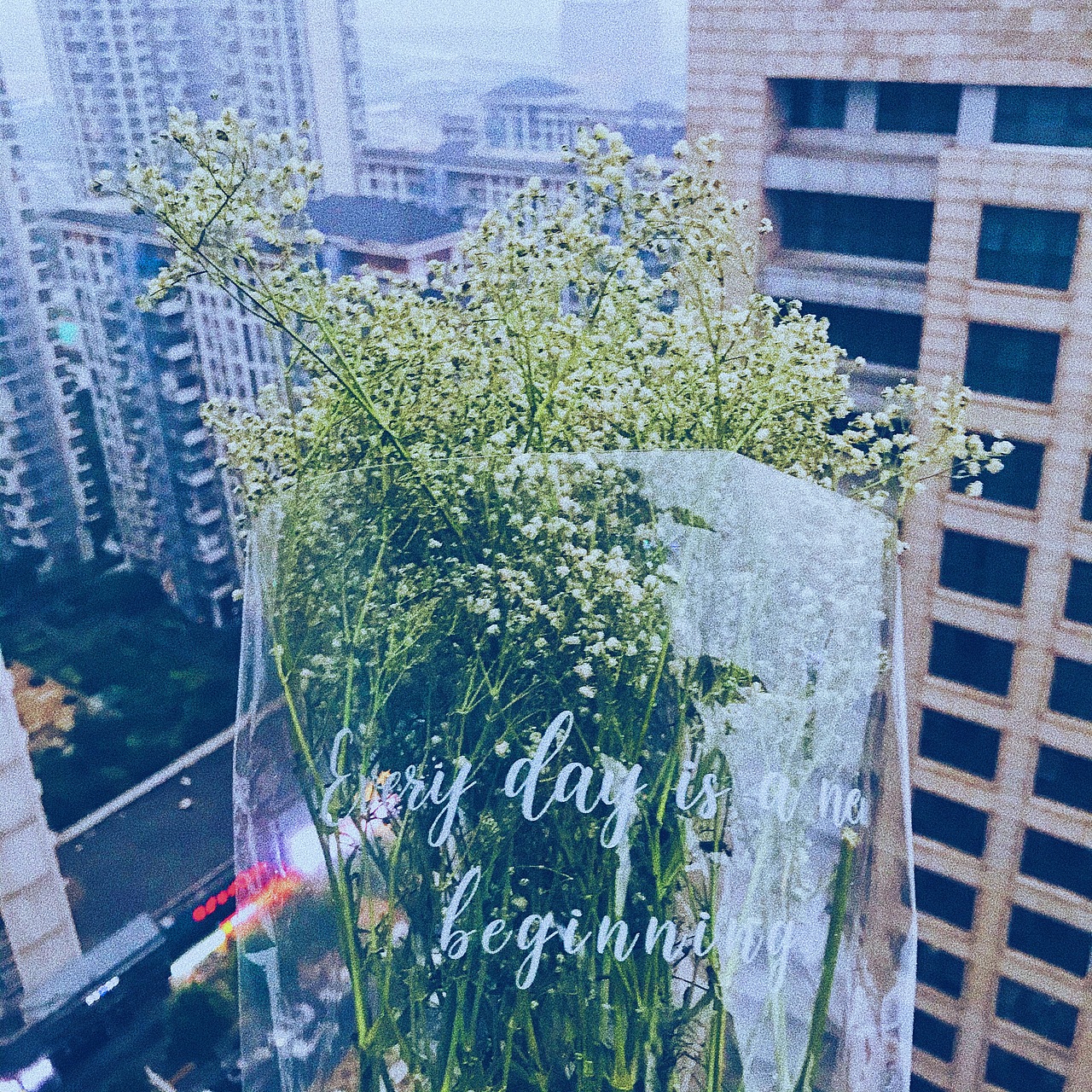 雨天（图ZMjQ4NTI3OTE2） - 人文/纪实摄影 - 站酷设计师白日梦想家阿旭原创素材 - 站酷ZCOOL