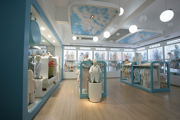 西安童装店装修效果图（图ZMTM2ODg1MDg0） - 家装设计 - 站酷设计师工装之家装修网原创素材 - 站酷ZCOOL