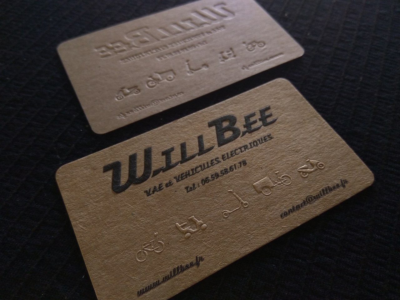 刚刚做出来的一款复古牛皮纸名片