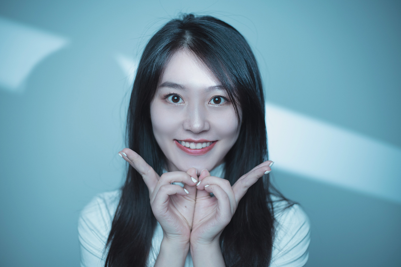 氧气少女（图ZMjQyNTA0NjAw） - 人像摄影 - 站酷设计师繁星小理原创素材 - 站酷ZCOOL