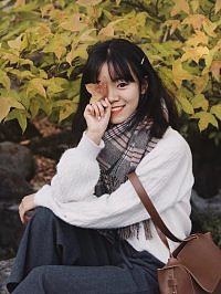 秋天是倒放的春天     