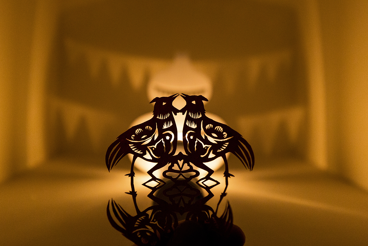 萤火虫下的剪纸展 杭州站（图ZMTA1OTA2NDIw） - 其他手工艺 - 站酷设计师不是美术馆原创素材 - 站酷ZCOOL