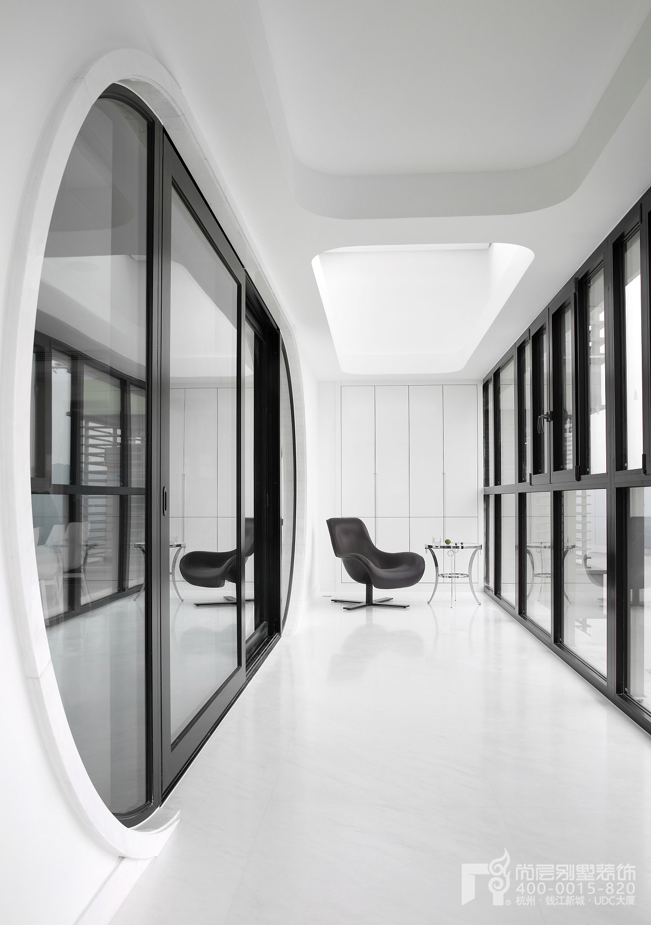 现代极简主义别墅室内空间装饰设计实景作品