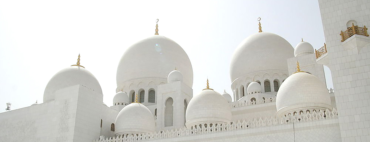 族,哈萨克族信奉伊斯兰教,伊斯兰风格建筑以及纹样极具特点 br>穹隆