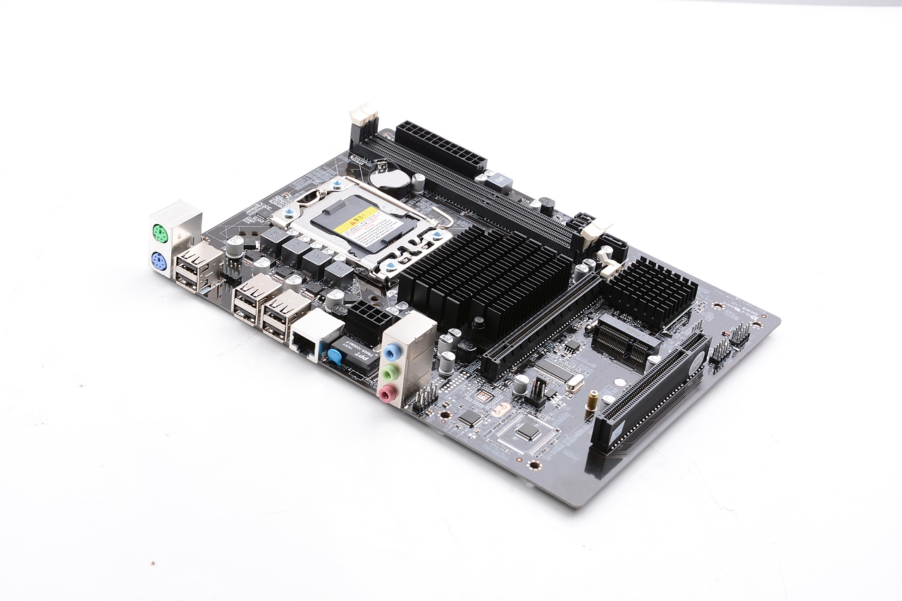 电脑配件显卡主板拍摄小光圈长曝光拍摄