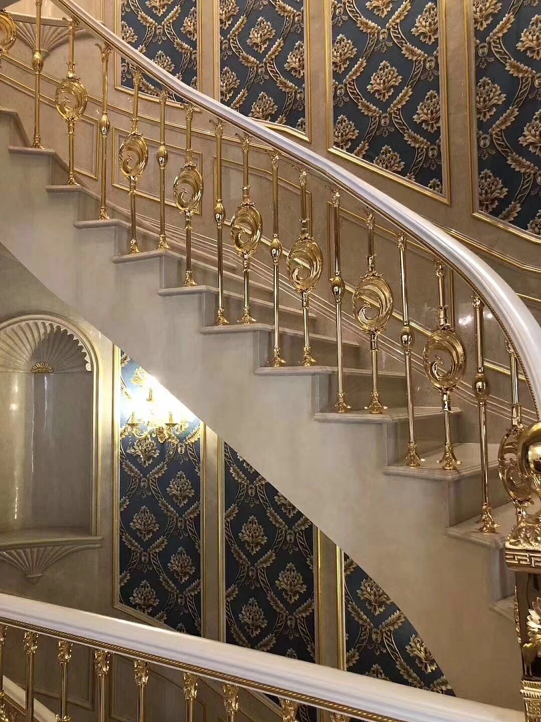 简洁欧式铜雕花屏风 别墅客厅高档铜艺艺术隔断装饰