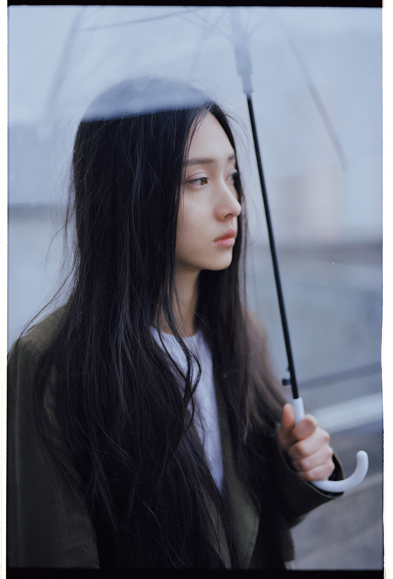 阴雨天（图ZNzk4OTI2MTI=） - 人像摄影 - 站酷设计师马超soleil原创素材 - 站酷ZCOOL