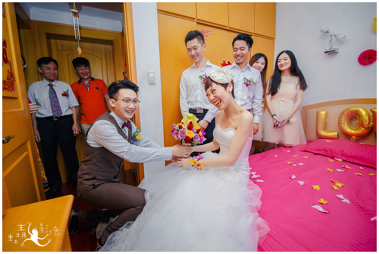 青蛙摄影婚礼拍摄-逗逼是你逗逼!