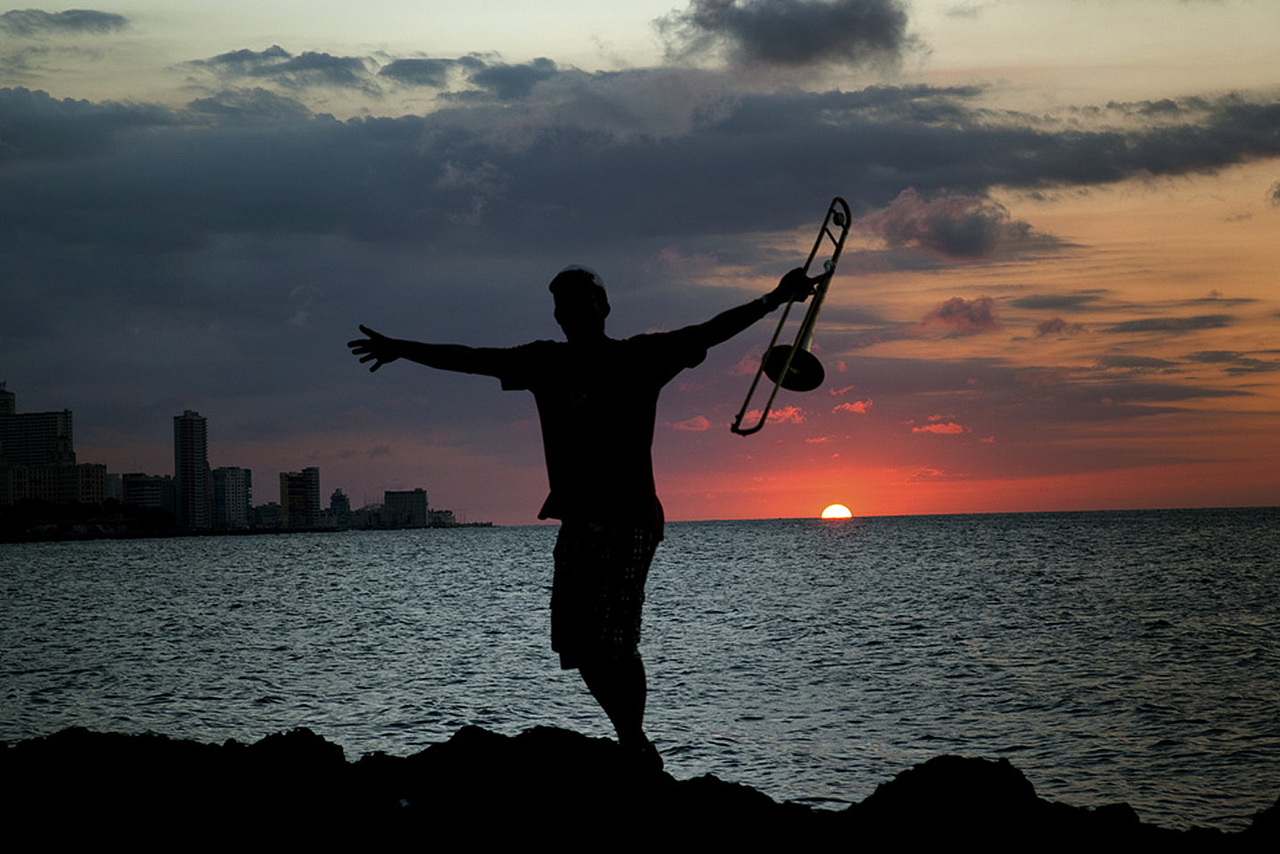 日落（圖ZMTk4MDY5NTUy） - 人文/紀(jì)實攝影 - 站酷設(shè)計師十一設(shè)原創(chuàng)素材 - 站酷ZCOOL