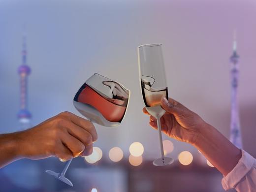 情感陪伴的异地互动酒具设计-TOUCH