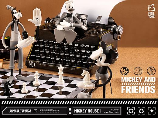 MGL TOYS | 迪士尼橡胶系列 黑白米奇可动潮玩设计