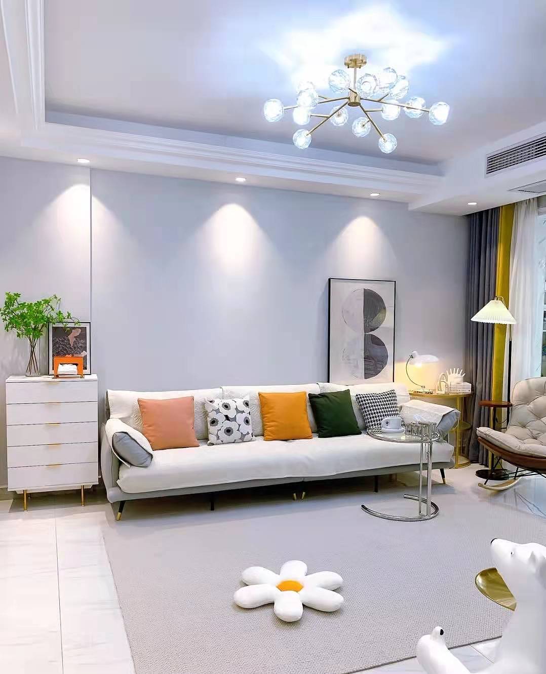 温馨明亮简约大方耐看