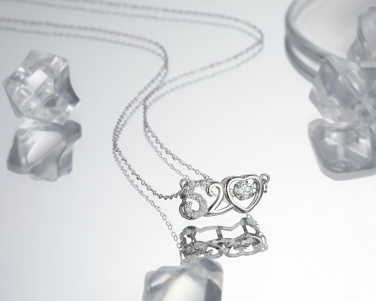 【珠宝拍摄】高端渐变白风格 饰品首饰拍摄