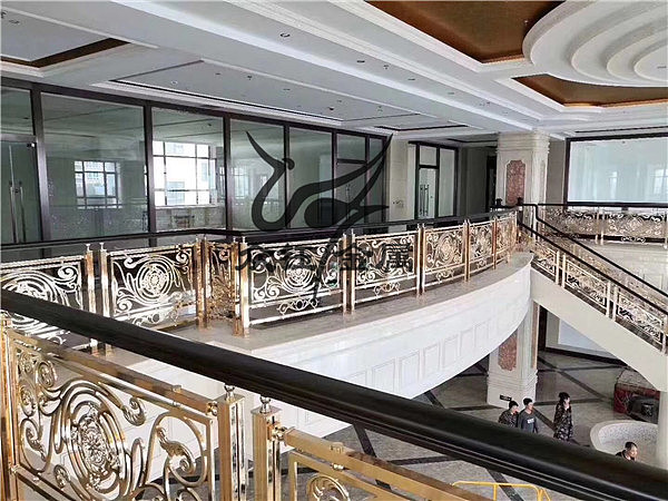 浙江K金旋转纯铜雕花镂空楼梯护栏超艺术气息