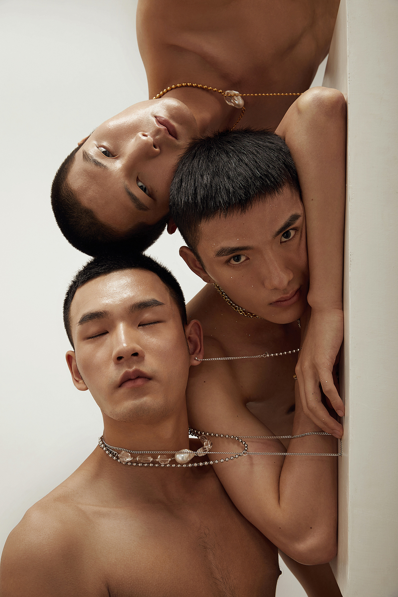 Airport station饰品拍摄（图ZMjE2MjQyNjky） - 时尚/艺术摄影 - 站酷设计师沥敏原创素材 - 站酷ZCOOL