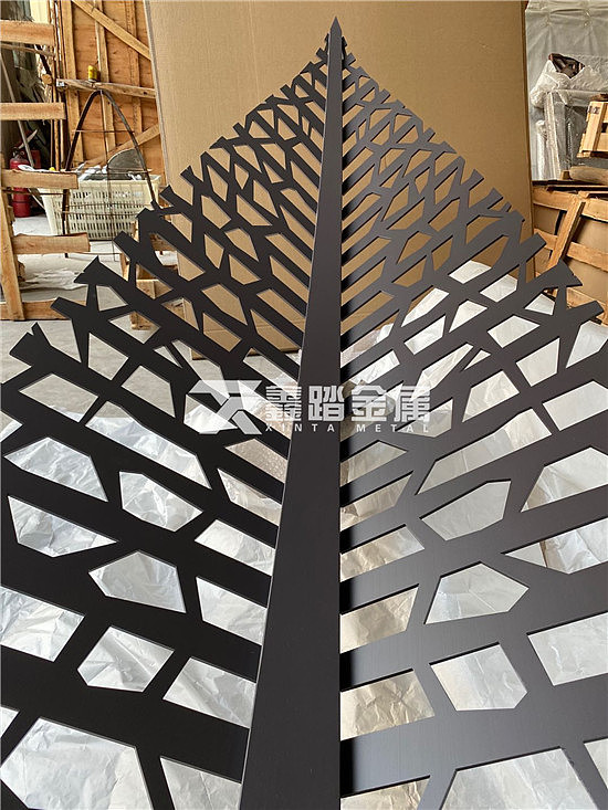 景观镂空树叶不锈钢雕塑公园落地摆件 黑色户外氟碳漆