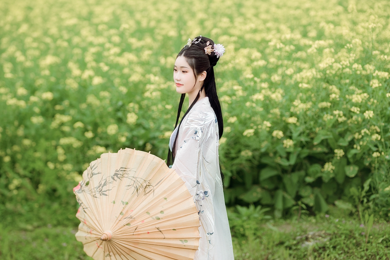 已过春分春欲去。千炬花间，作意留春住。（图ZMjQ5MjMxMTEy） - 人像摄影 - 站酷设计师辰风学长原创素材 - 站酷ZCOOL