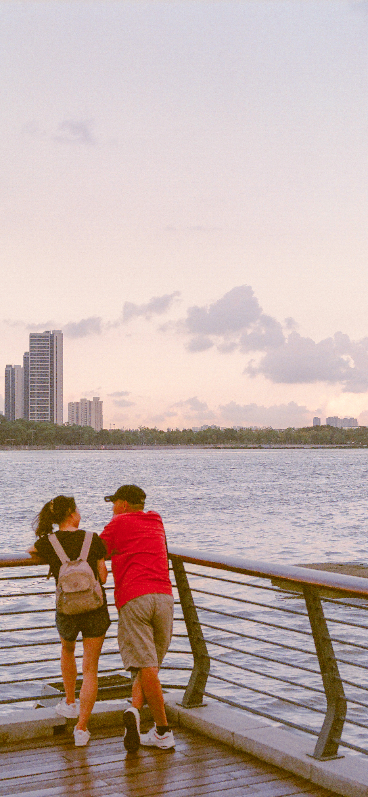 追赶日月 不苟于山川