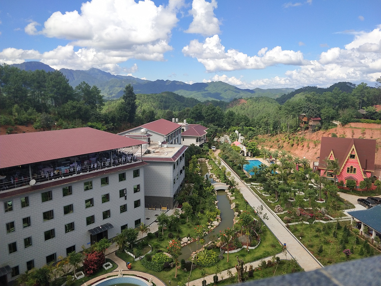 云南壁画穹顶壁画天顶墙绘手绘墙欧式油画