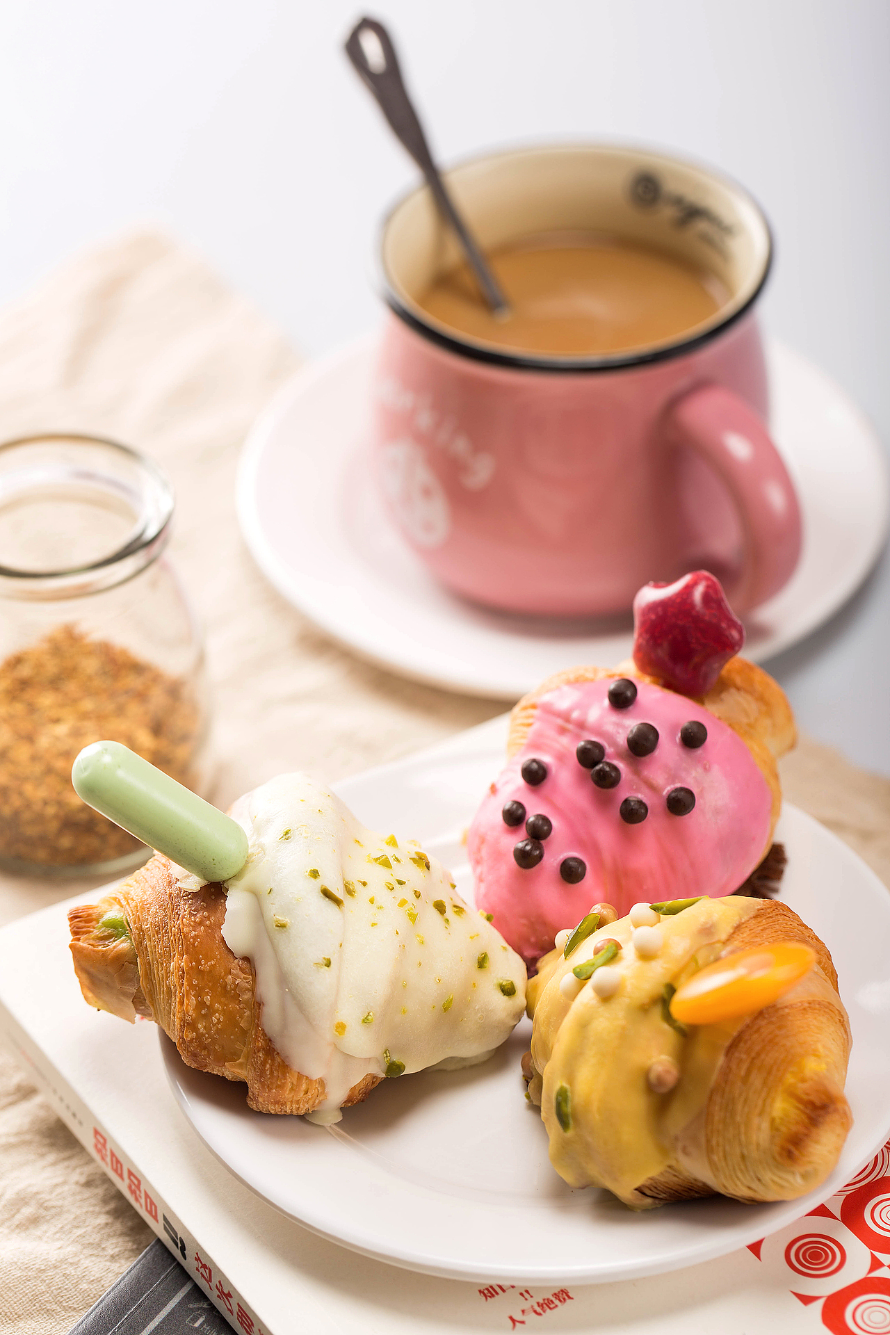 小甜心可颂蛋糕拍摄