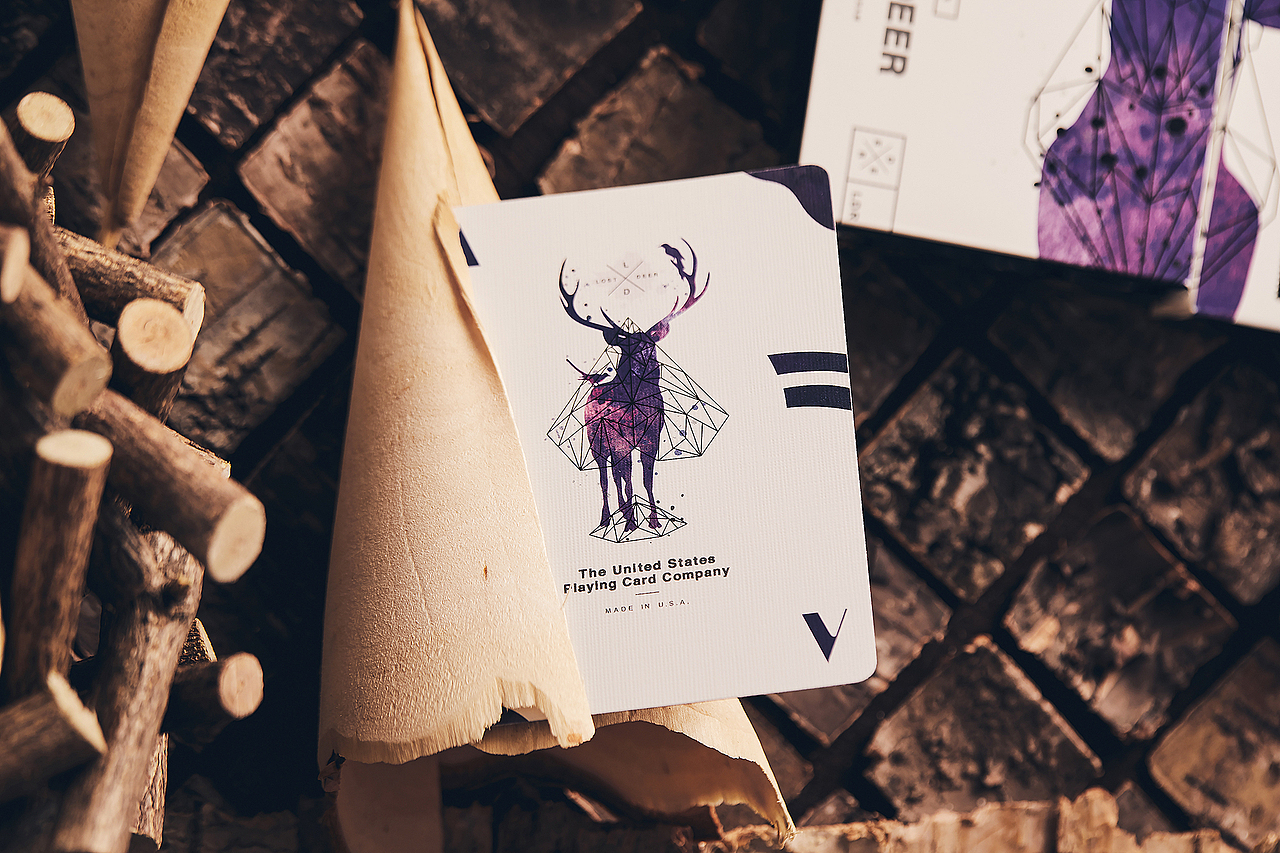 产品摄影-扑克牌-Lost Deer（图ZMTQ4NTkyNTA0） - 产品摄影 - 站酷设计师柏克珀紙品工作室原创素材 - 站酷ZCOOL