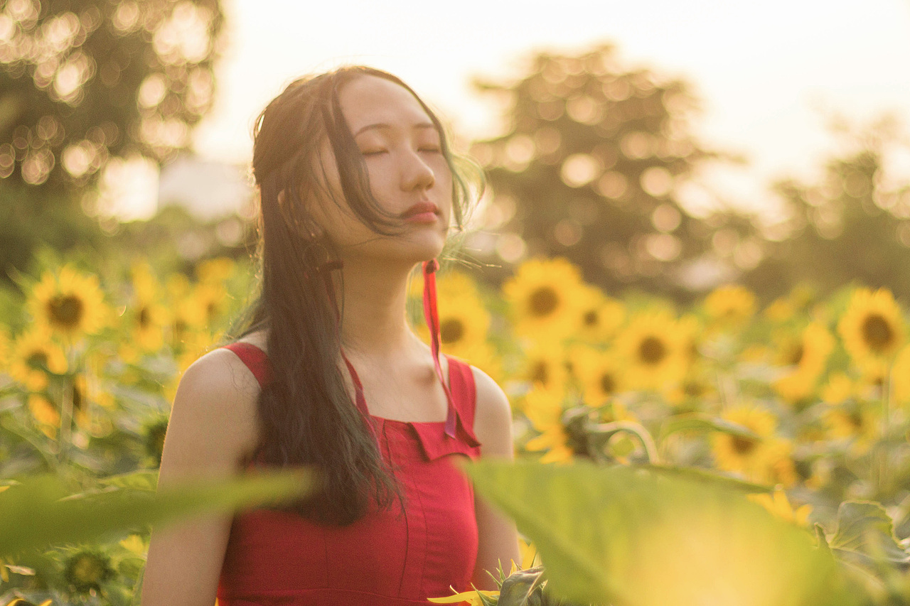 待到山花烂漫时 她在丛中笑