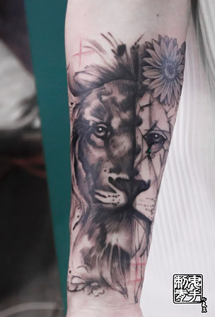 昆明纹身鬼手纹身小鬼店