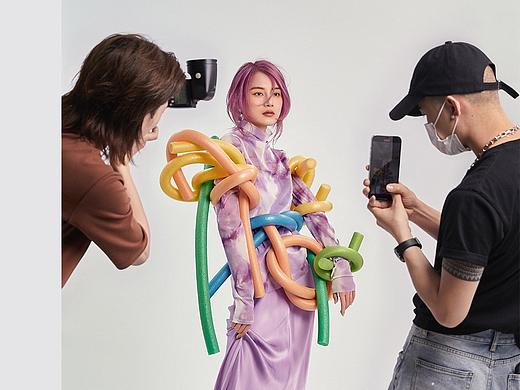 神秘与冷静的碰撞