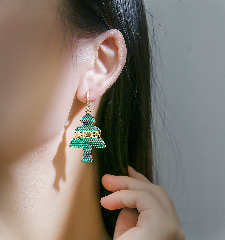 首飾（圖ZMjMzNzk2Nzc2） - 產(chǎn)品攝影 - 站酷設(shè)計(jì)師鴻武設(shè)計(jì)原創(chuàng)素材 - 站酷ZCOOL