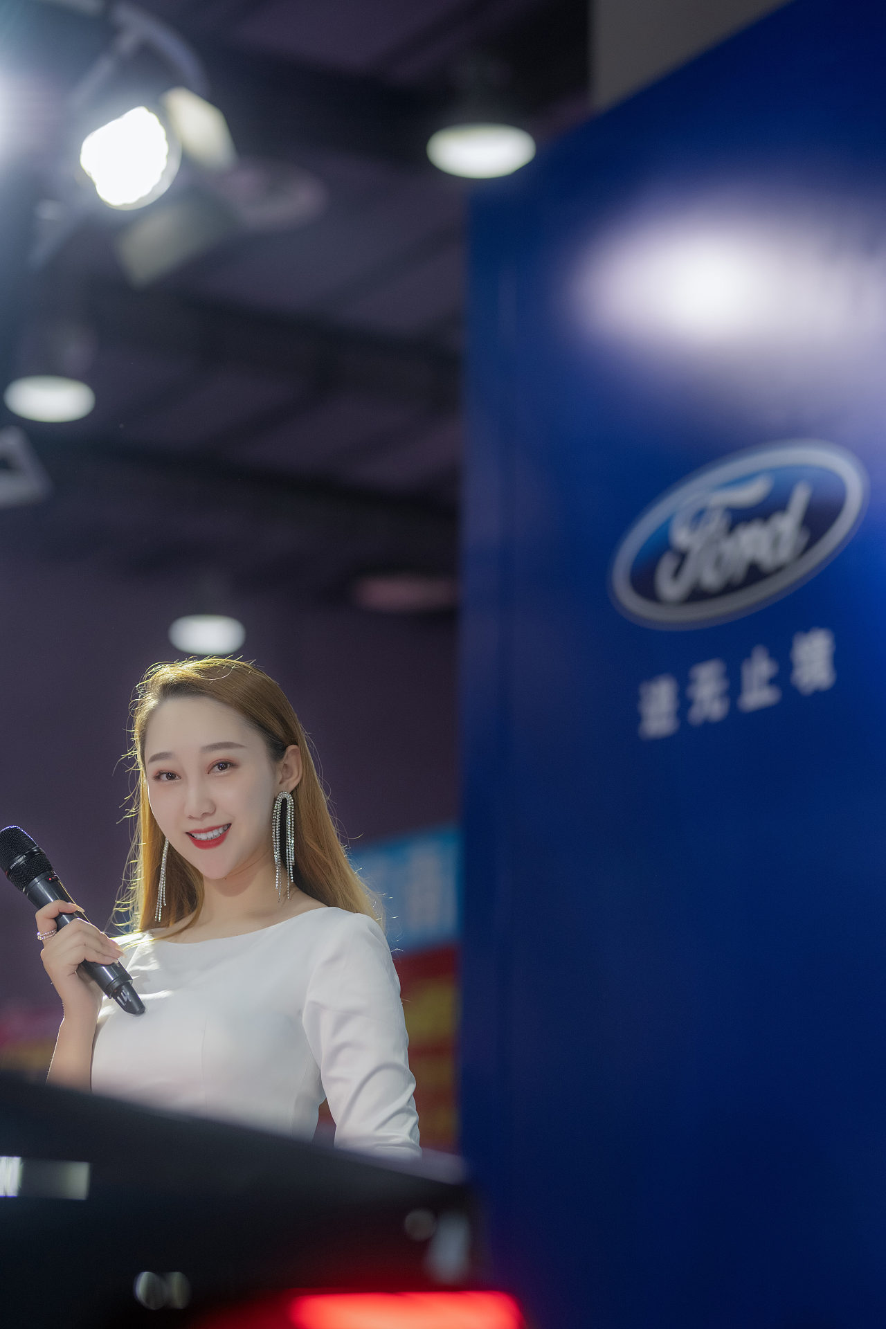 五一车展美女主持