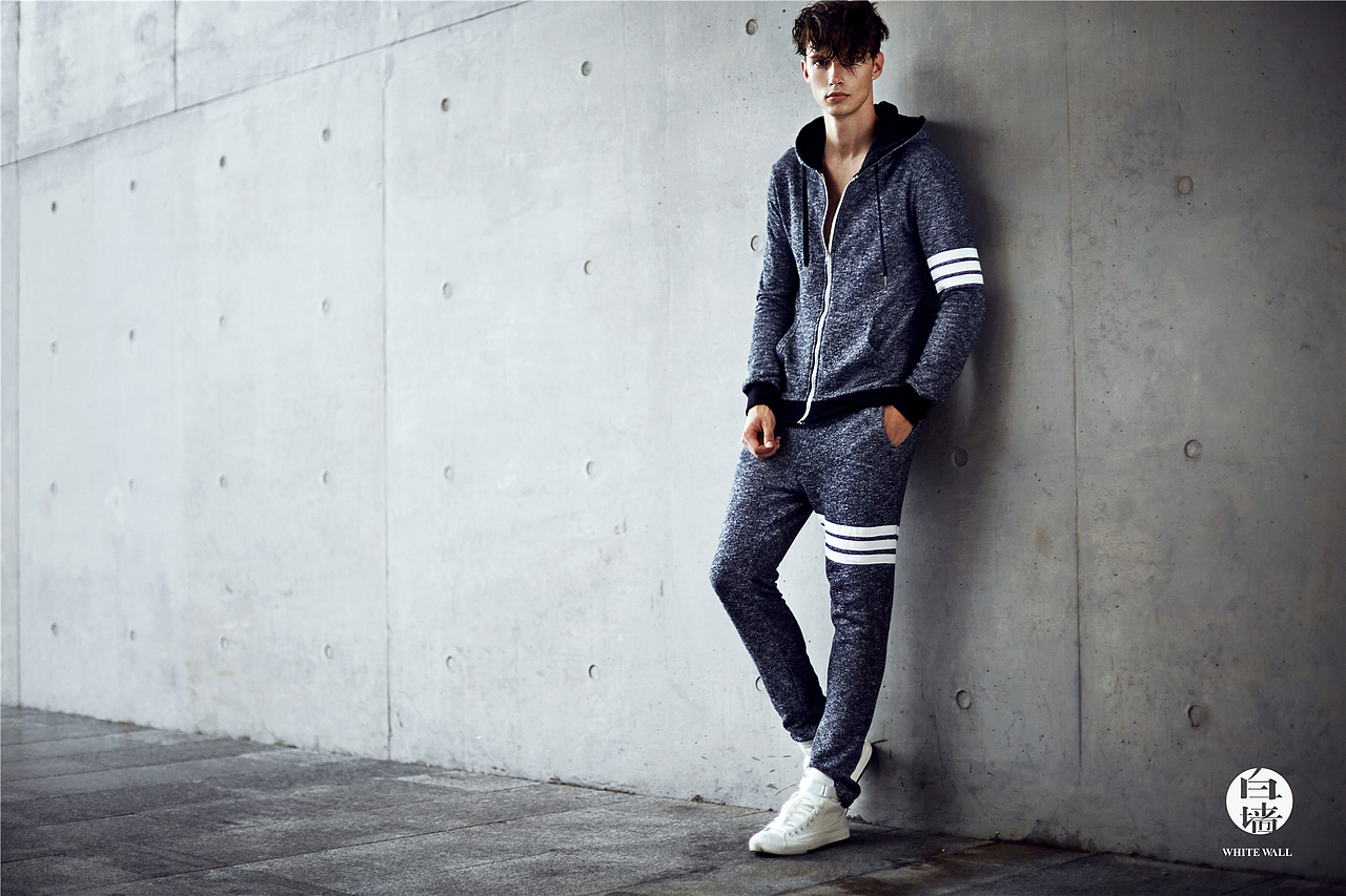 RJKK商业摄影修图后期休闲简约男装白墙（图ZMzc2NjY5NDA=） - 修图/后期 - 站酷设计师杭州白墙原创素材 - 站酷ZCOOL