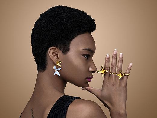 黑人模特首饰