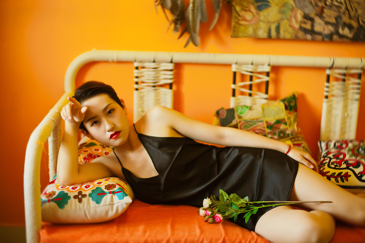 是心动的感觉~（图ZMTI1NTU2NjY4） - 人像摄影 - 站酷设计师小怪咩原创素材 - 站酷ZCOOL