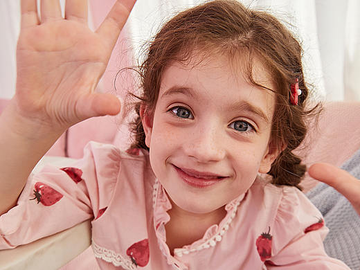 掉了门牙，我笑得也很灿烂