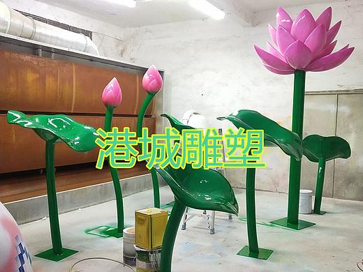 乡村小镇观光景点标志玻璃钢荷花荷叶组合雕塑定制厂家
