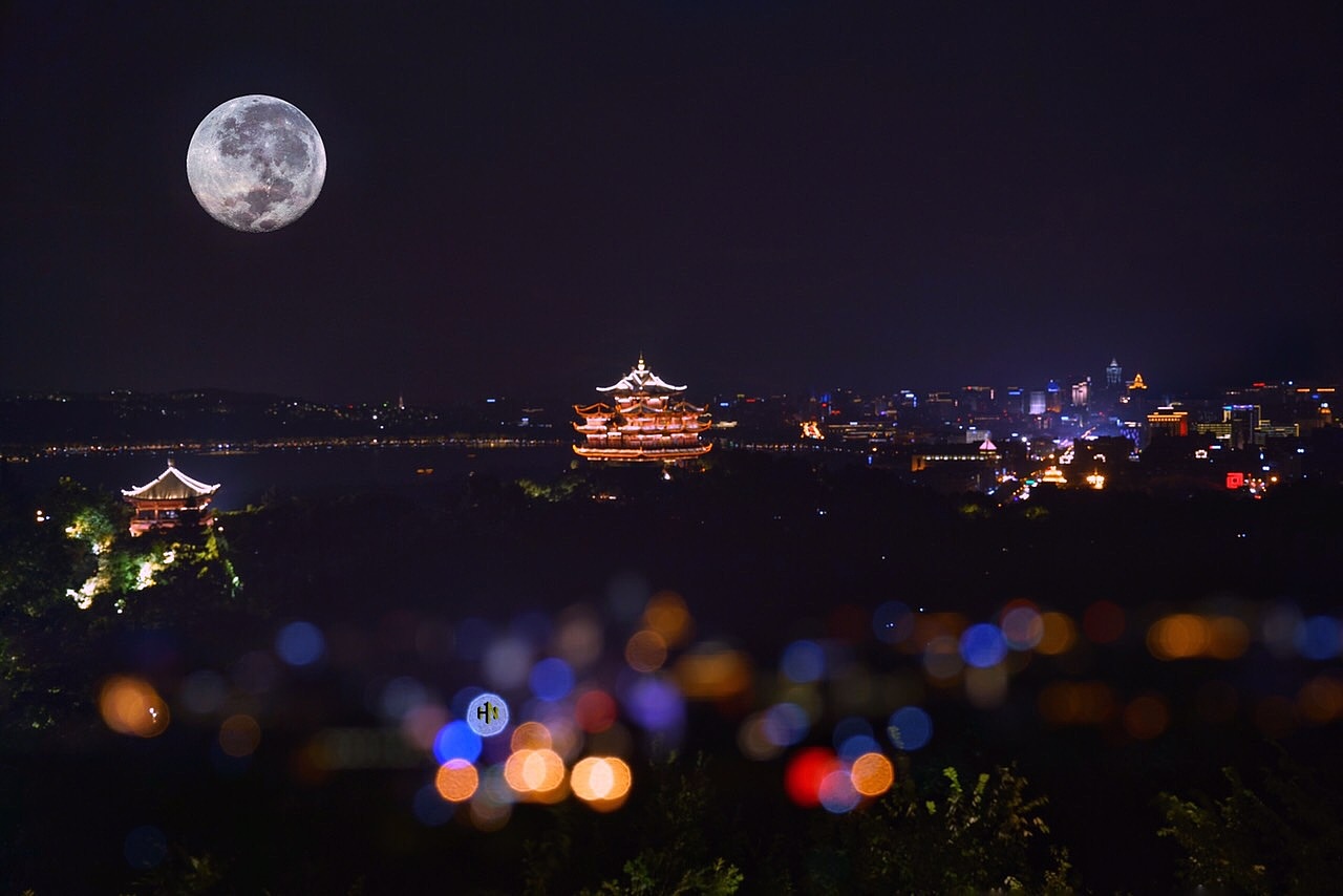 月光之城（圖ZODkzMDY0NTY=） - 風(fēng)光攝影 - 站酷設(shè)計(jì)師杭州黃一能原創(chuàng)素材 - 站酷ZCOOL