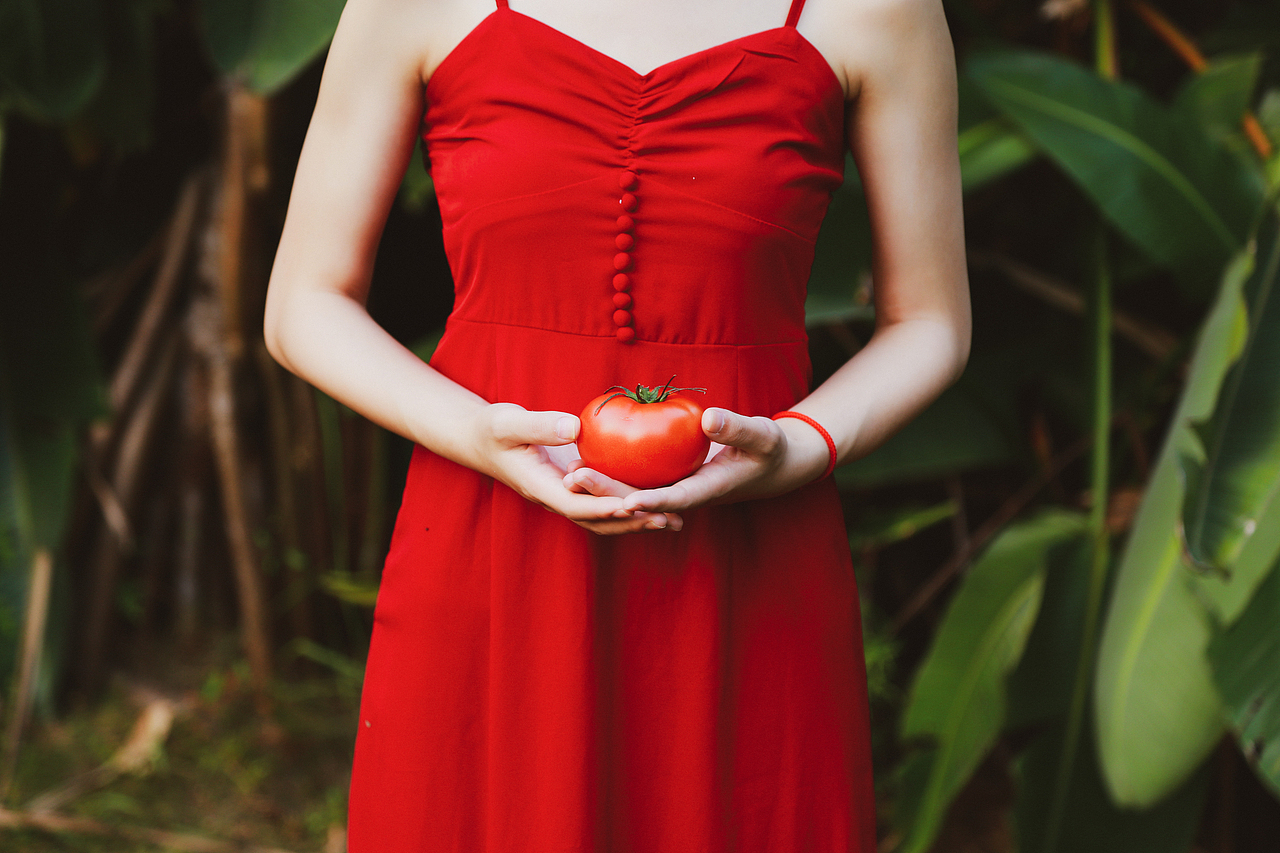 红装（图ZMTg3NDczMTYw） - 人像摄影 - 站酷设计师llf07122026原创素材 - 站酷ZCOOL